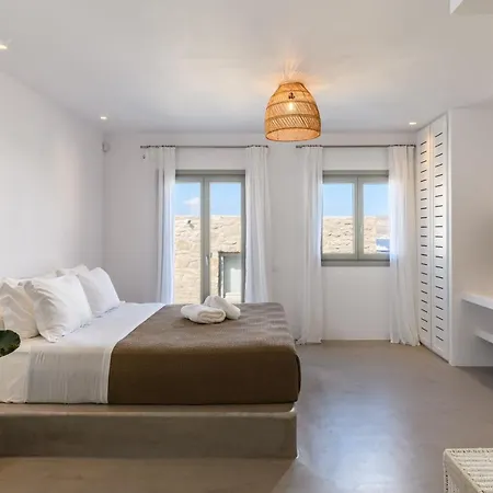 Nerovino Mykonos *